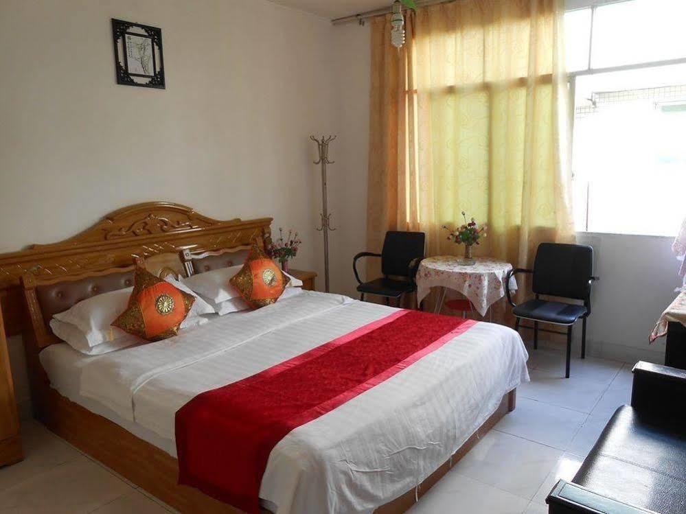 Chengdu Cosiness Home Hotel Экстерьер фото